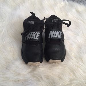 Sale‼️Kids boys nike‼️